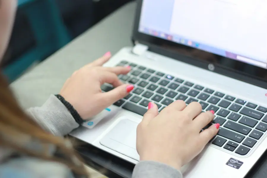 CIE, PIN e PUK si recuperano online: sportelli sospesi
