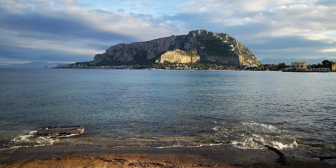 Mondello, il Tar respinge la sospensiva: verso una nuova gestione della spiaggia